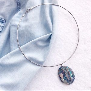 18kgp Oval Shell Pendant Multicolor Necklace