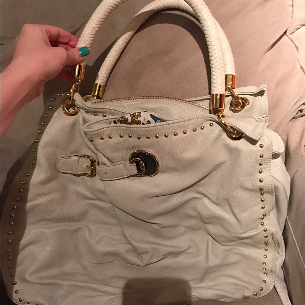 Tan hobo bag