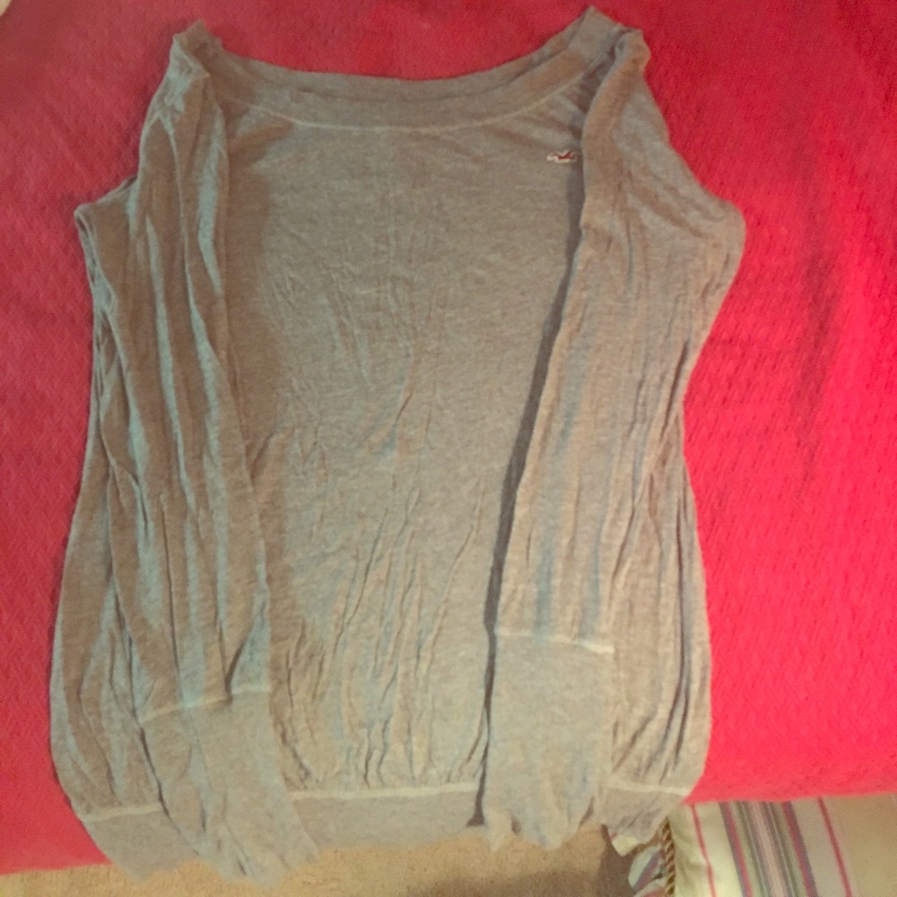 Hollister Gray Long-Sleeve Shirt 🌟