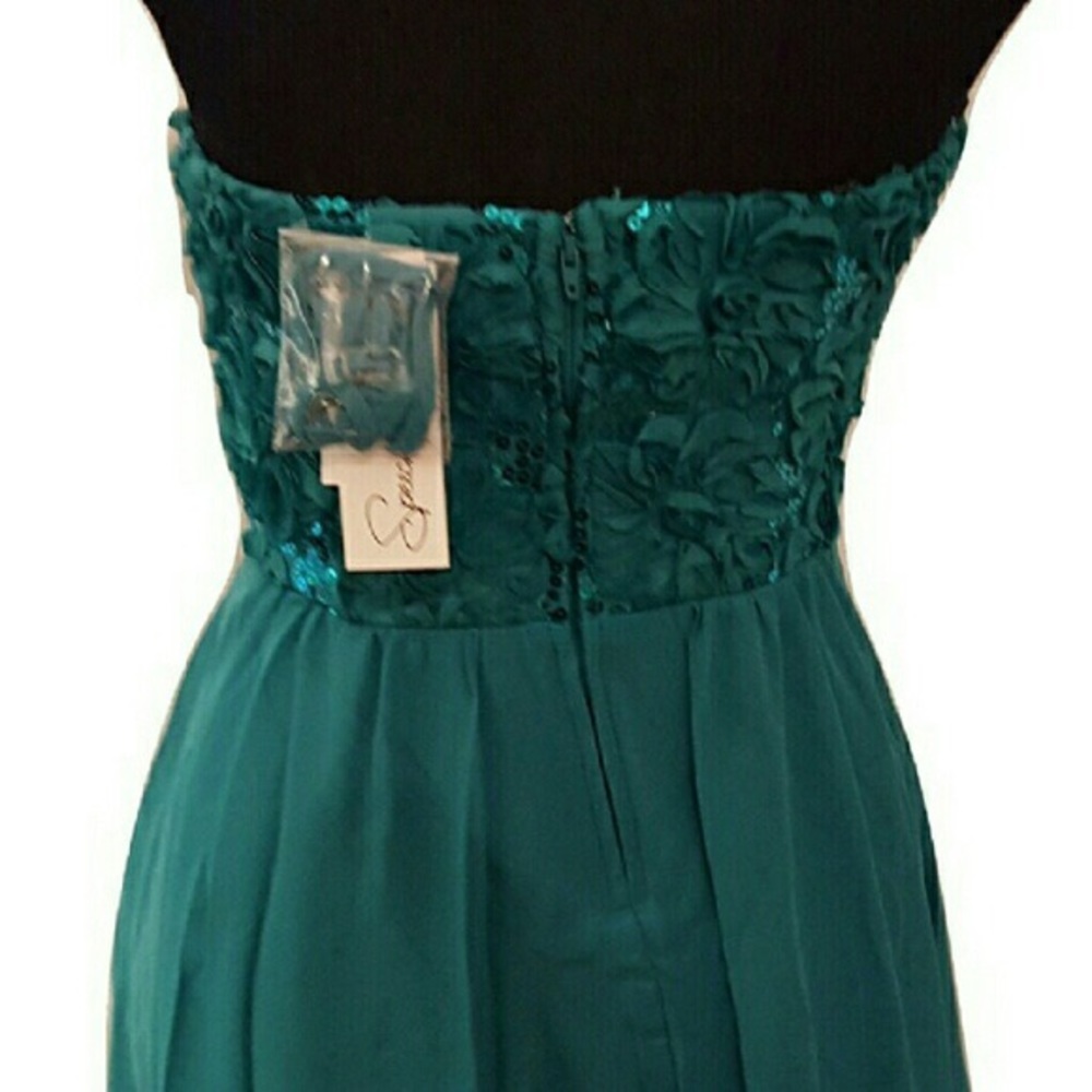 NEW 9 Strapless Green Speechless Hi Low Prom Dress - Picture 4 of 7