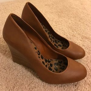 Jessica Simpson brown wedges