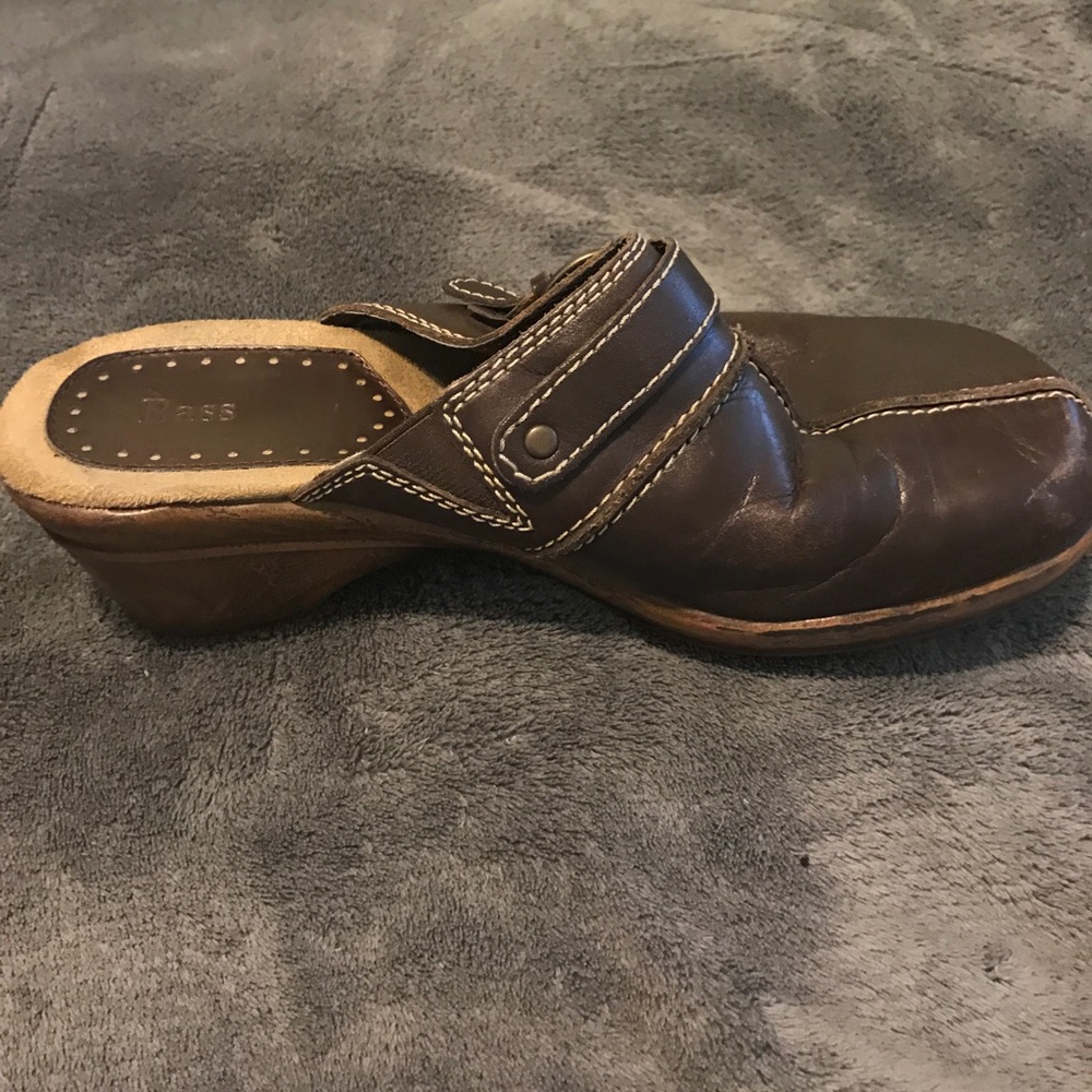 Clogs - Picture 2 of 4