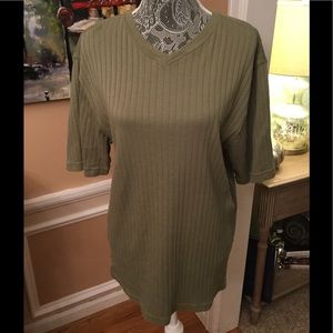 MAN'S OLIVE GREEN KNIT S/S SHIRT 🌟