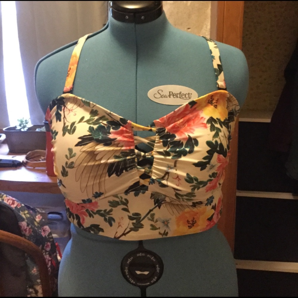 Torrid Floral Swimsuit Top Size 2