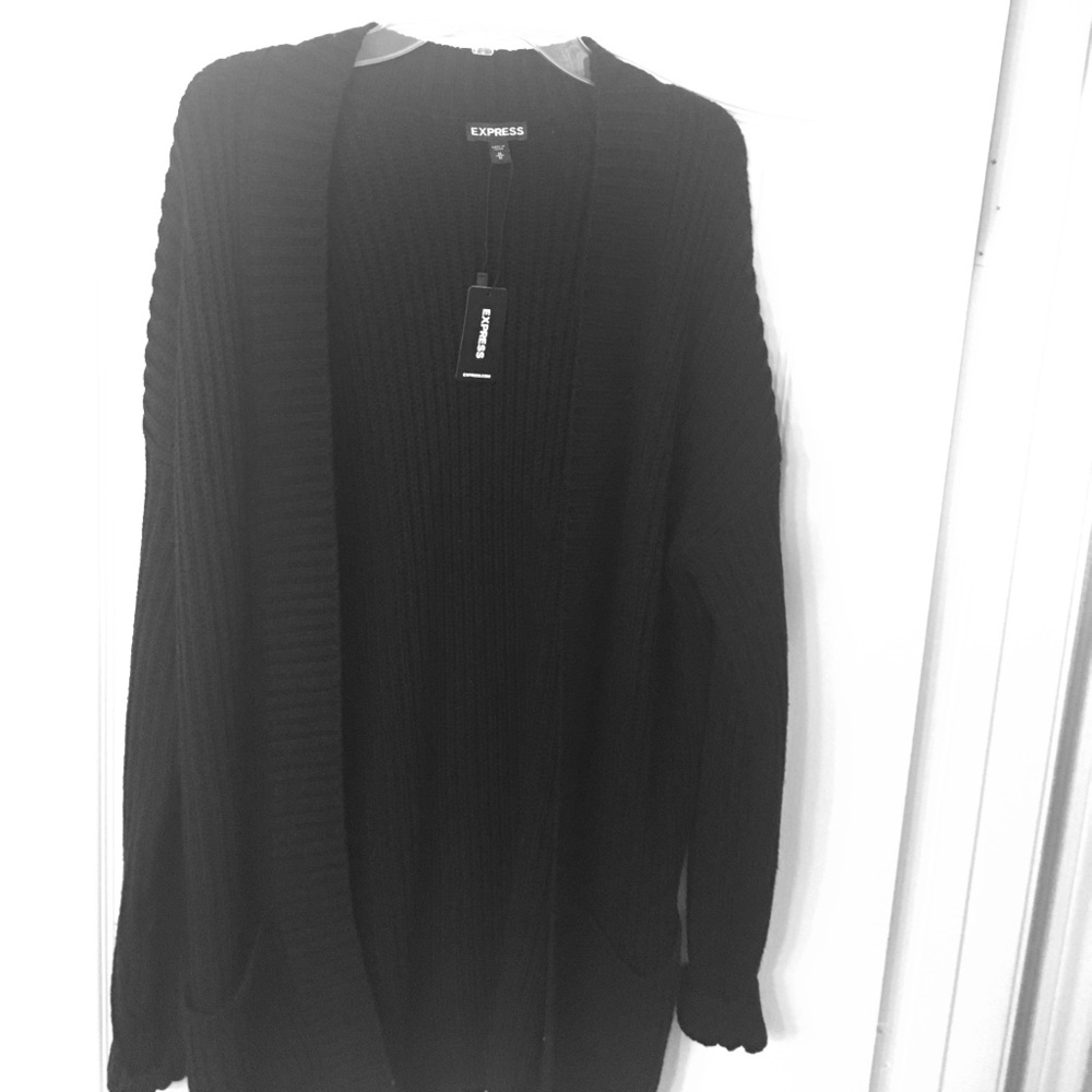 Medium black express sweater