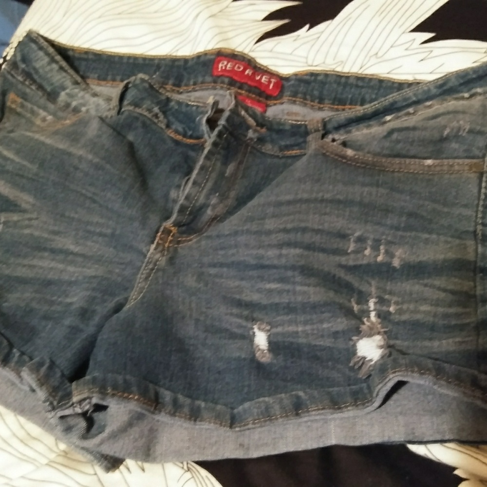 Short shorts
