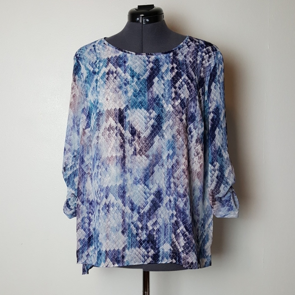 Jennifer Lopez Purple Blue back ruffle Top