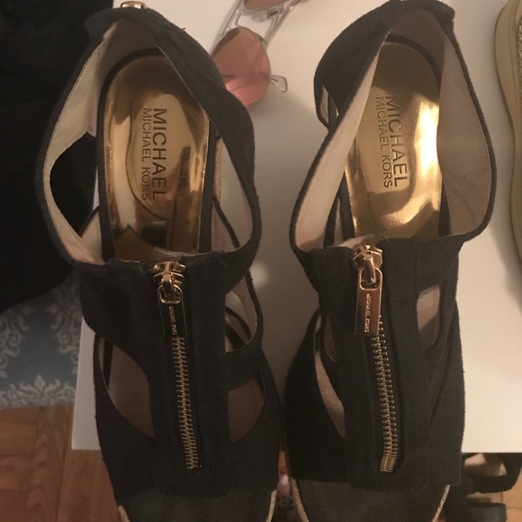 Michael Kors Shoes - ❣️Michael Kors wedges❣️