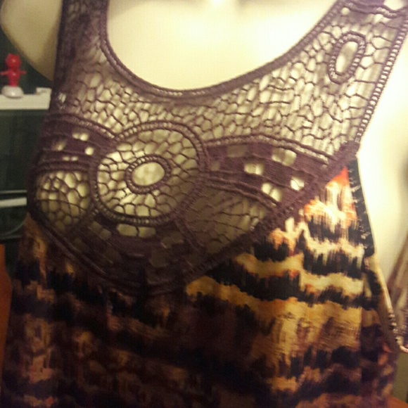 Beautiful Speechless top - Picture 2 of 3