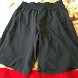 Men's LULULEMON ATHLETIC SHORTS, MEDIUM