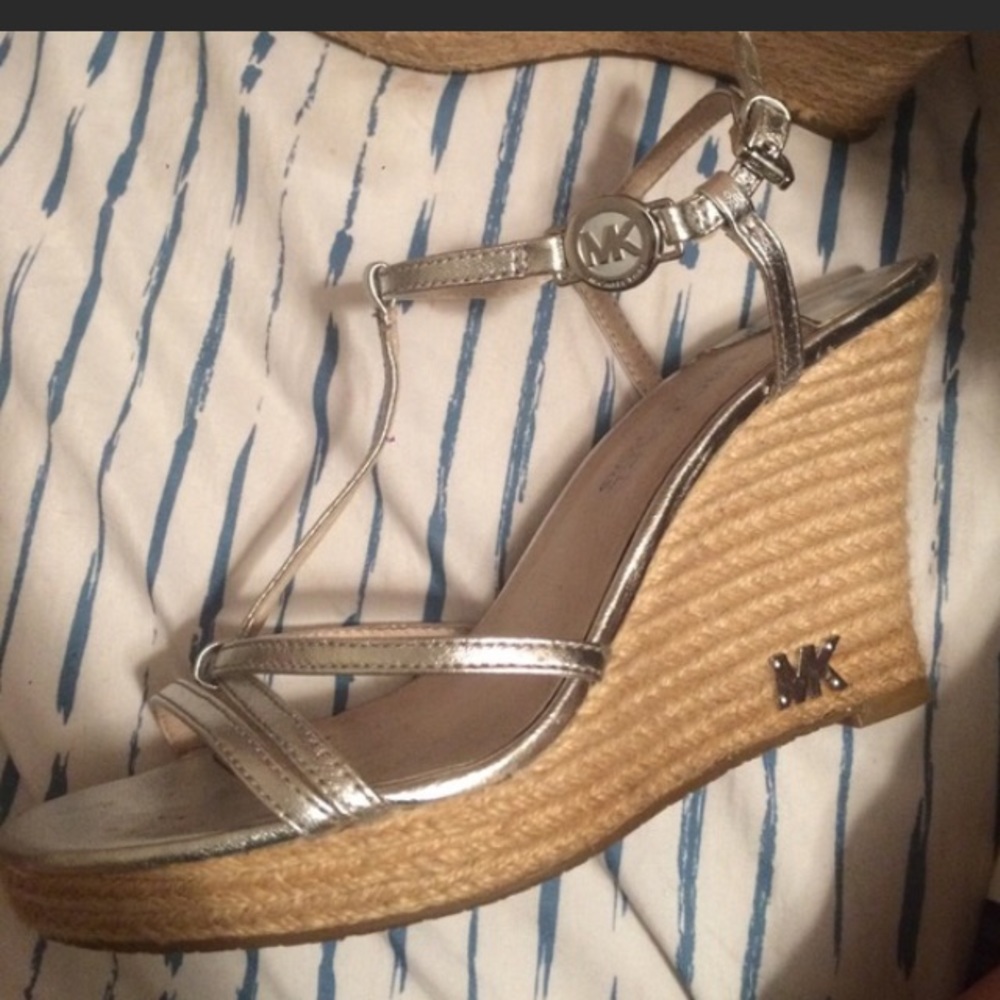 Mk wedges.