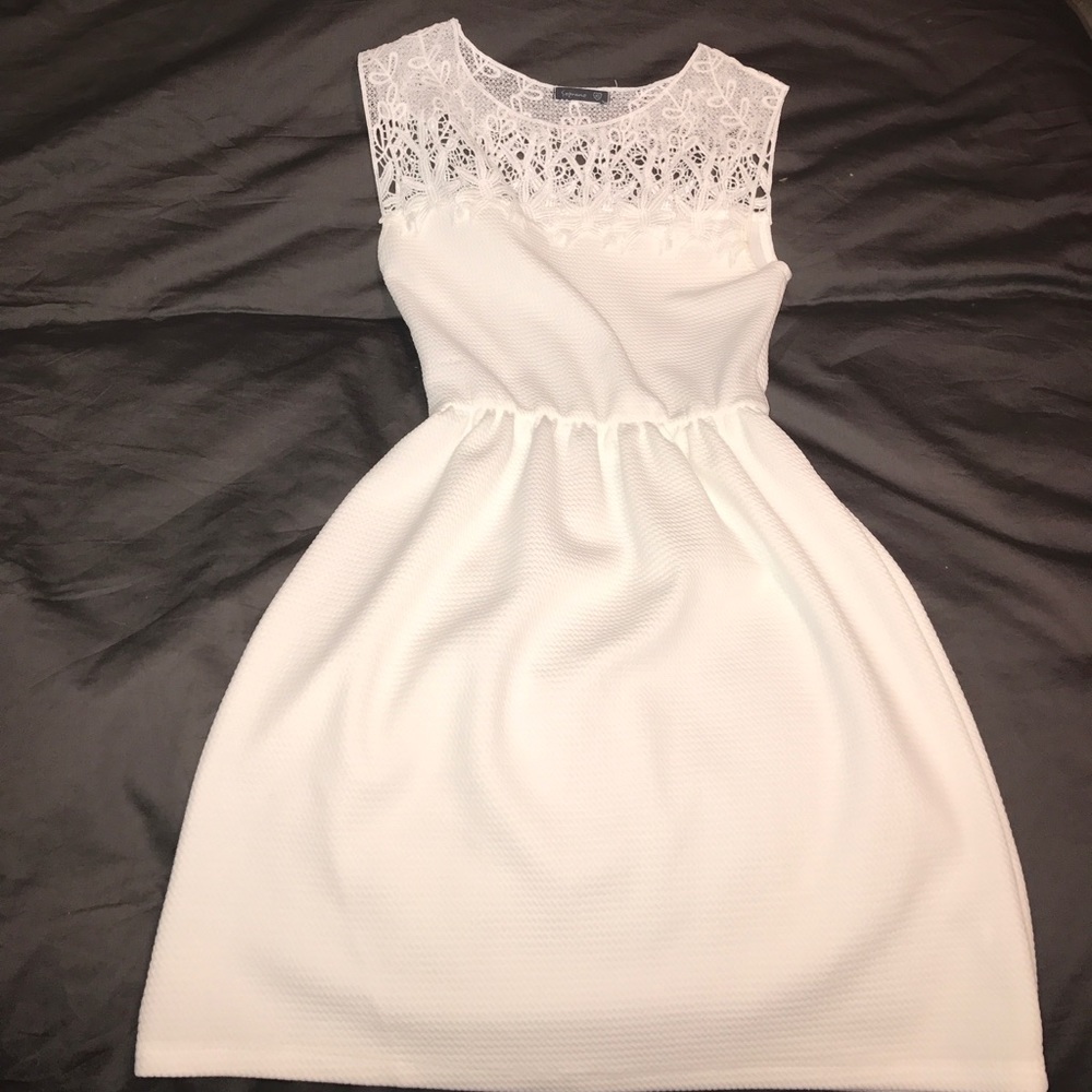 White summer dress XS