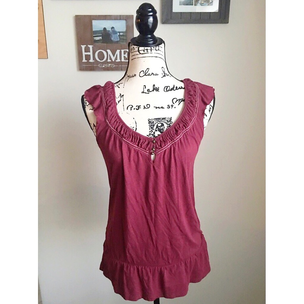 🔴 5 for $25 🔴 JimmyZ Embellished Maroon Tank Top
