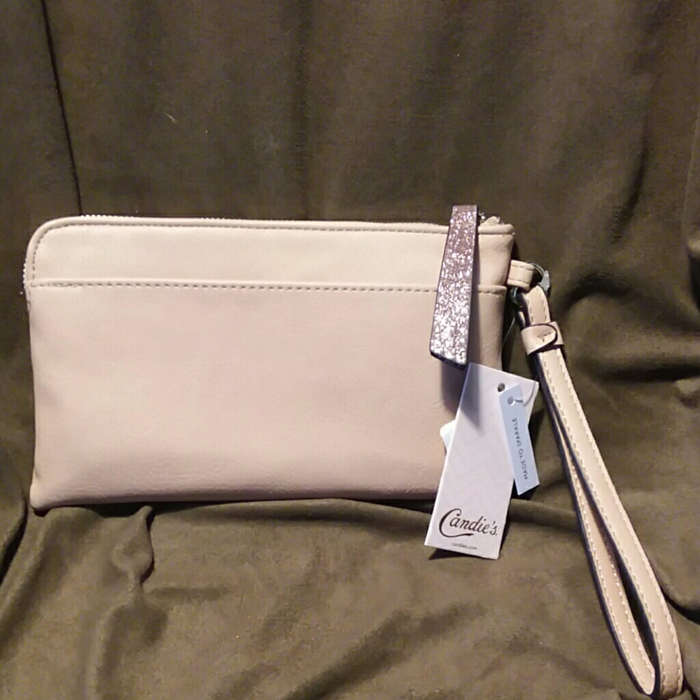 *Candies pink wristlet - Picture 4 of 8