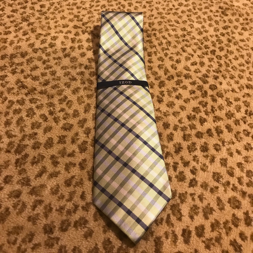 NWT izod tie.