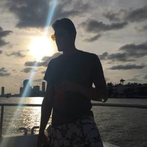 Meet your Posher, Kenny