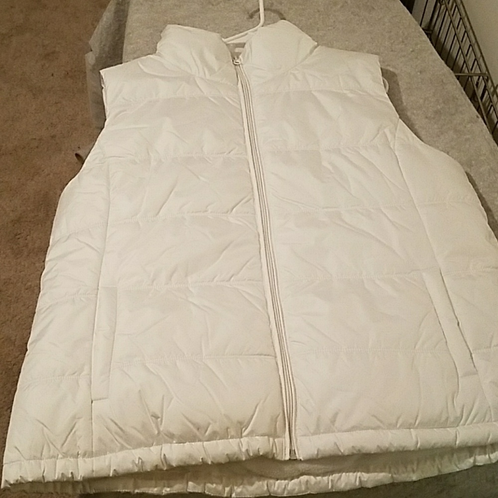 White puffer vest