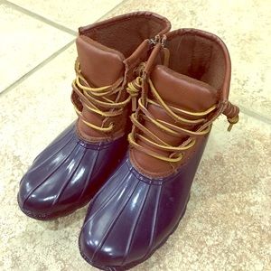 Steve Madden Duck Boots 💙