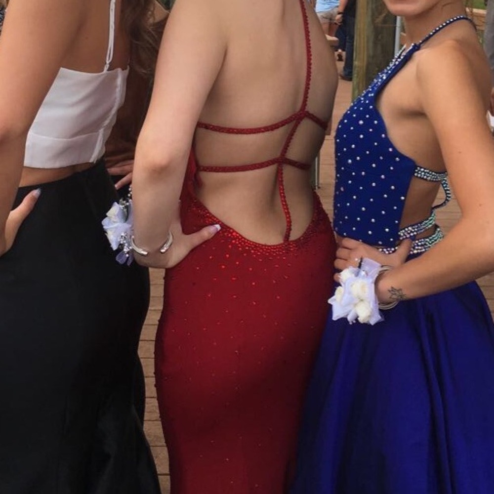 Red prom dress