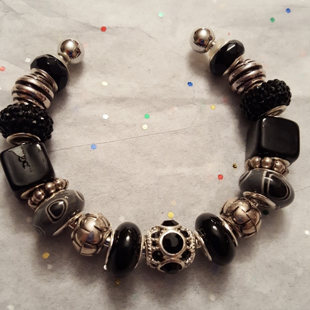 Elegent Beaded Bracelet