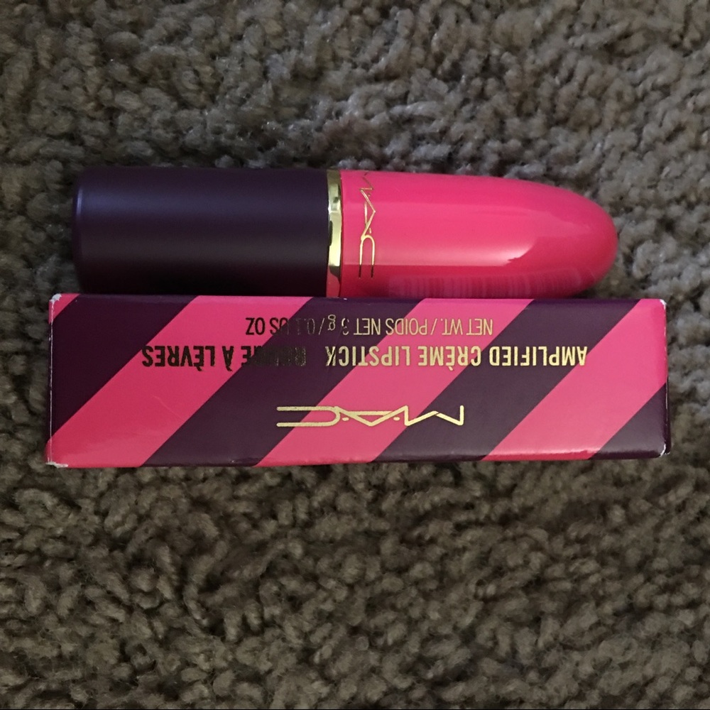 Mac saucy little darling lipstick