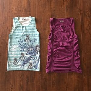 Lot of 2 Stretchy Athleta Workout Tanks Sz Small