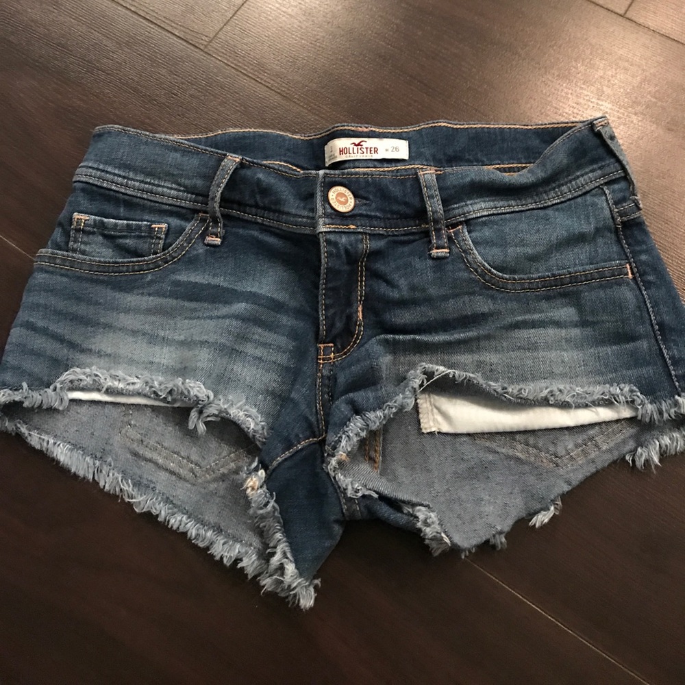 Hollister Jean Shorts!
