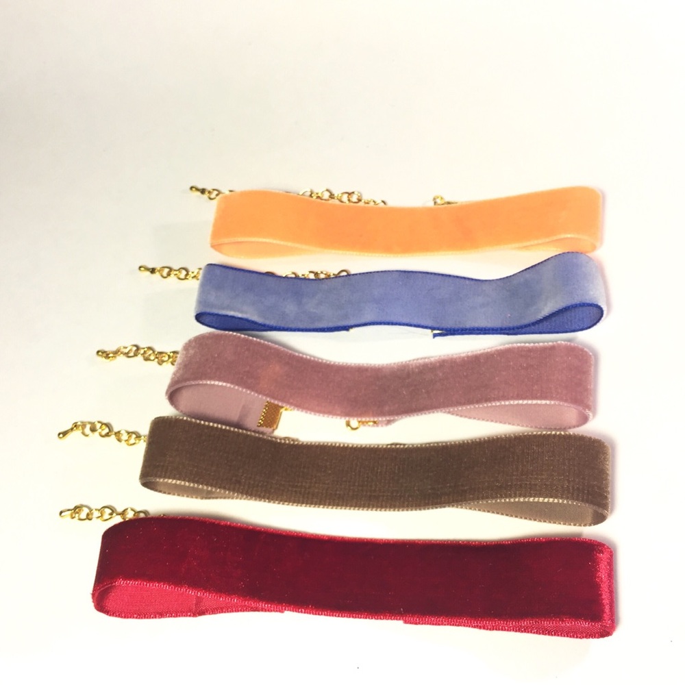 💋SALE✨• CCO FREE Handmade Velvet Choker