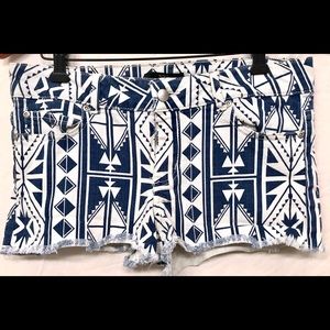Forever 21 Short Pants for Woman Size 28