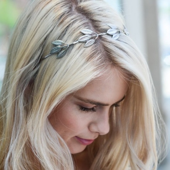 The O Boutique Accessories - 🎉LAST 1🎉 Silver Metal Leaf Boho Headband
