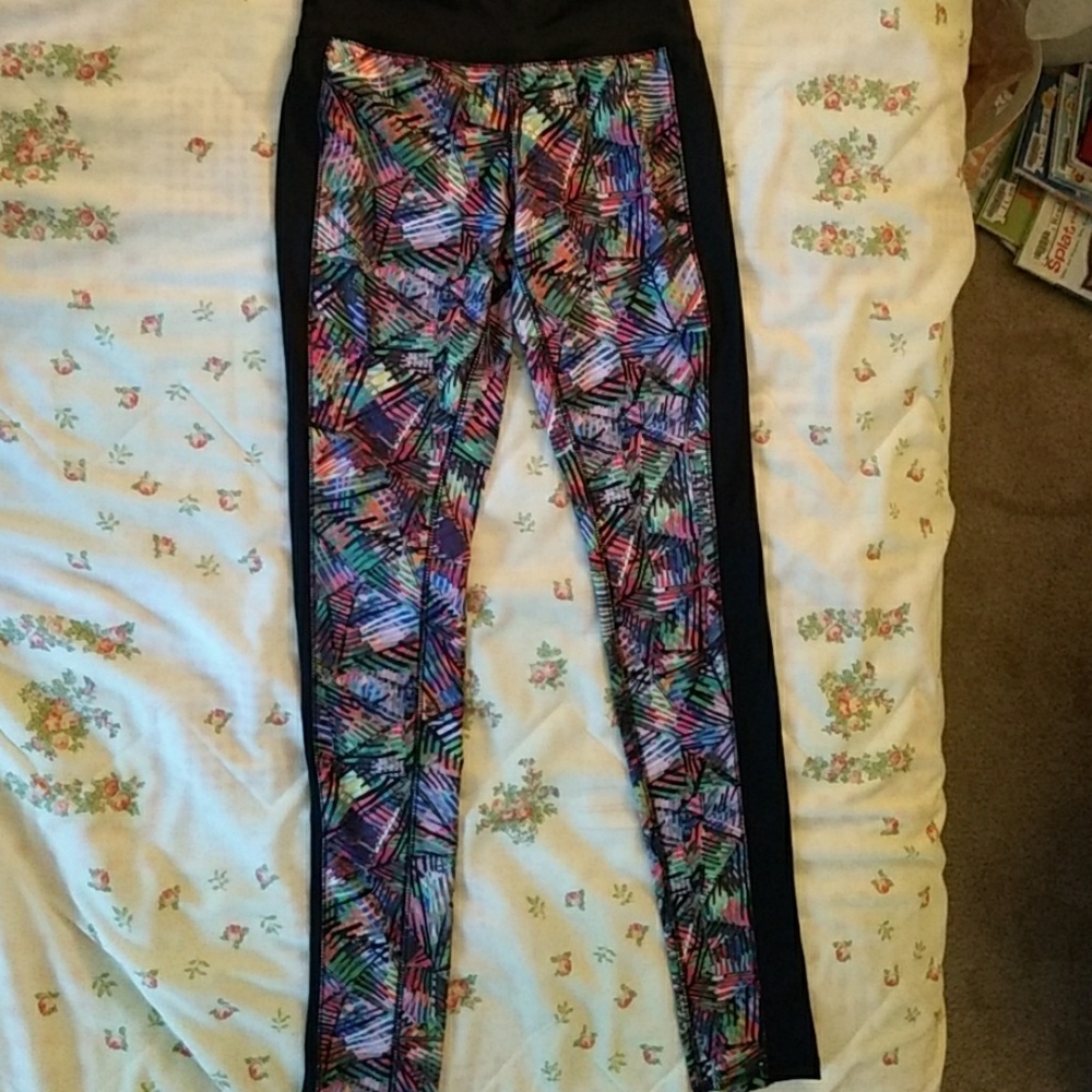 Athletic leggings