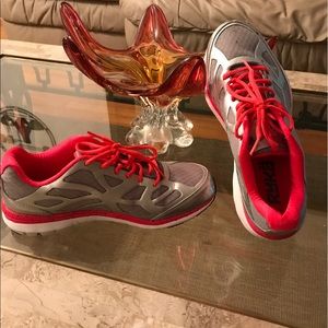 Very comfy Ryka sneakers 🌺🌺🌺