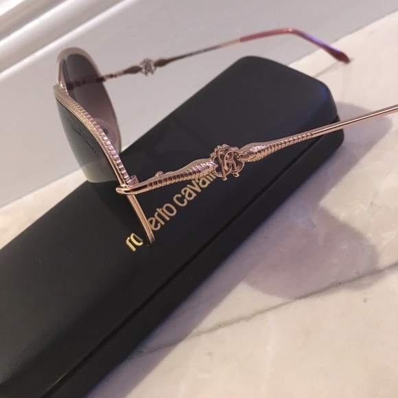 Roberto Cavalli Tureia 721S 28F Gold Sunglasses