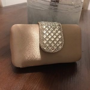 🆕Evening Champagne clutch w/rhinestone details