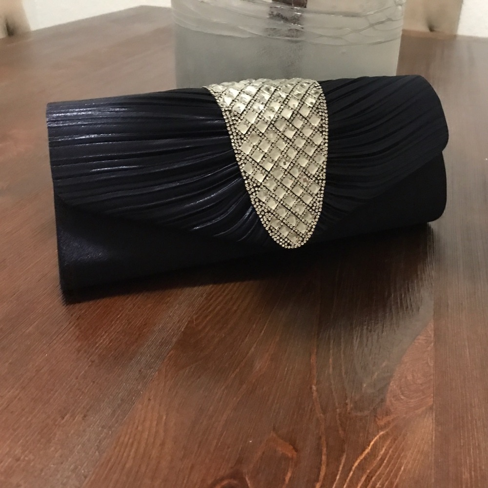 🆕Evening Navy clutch with rhinestone details