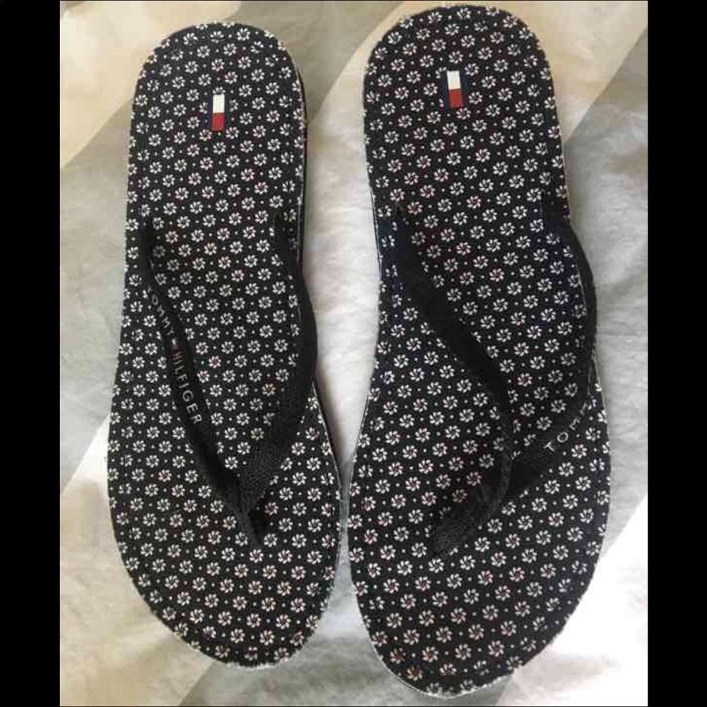 Tommy Hilfiger flip flops