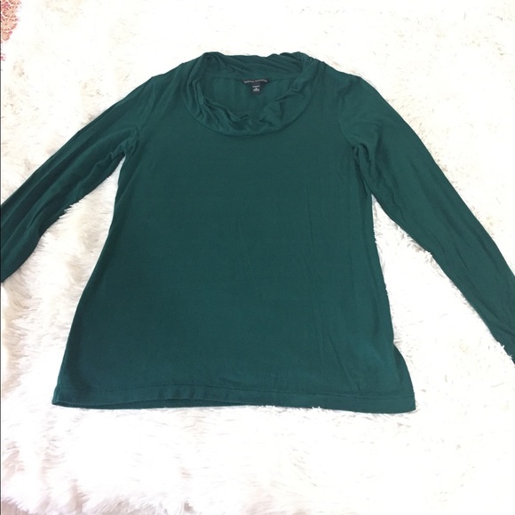 Banana Republic Green long sleeves Top - Picture 1 of 2