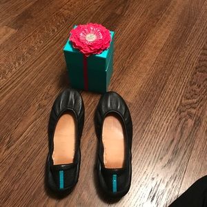 Black Tieks