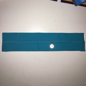 Lululemon Fly Away Tamer Headband