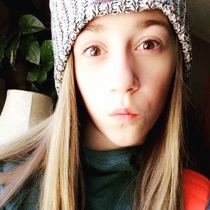 Meet your Posher, Abby