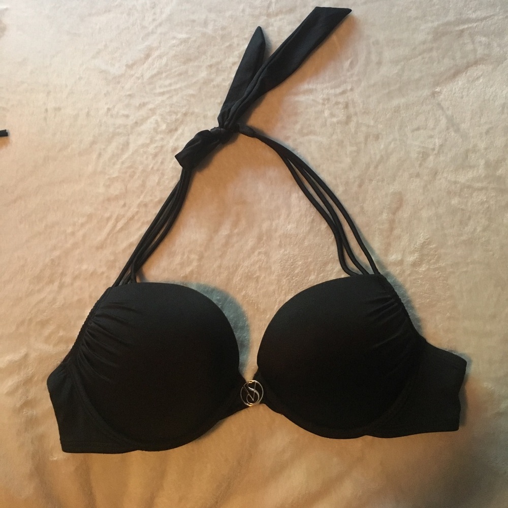 Black bombshell bikini top