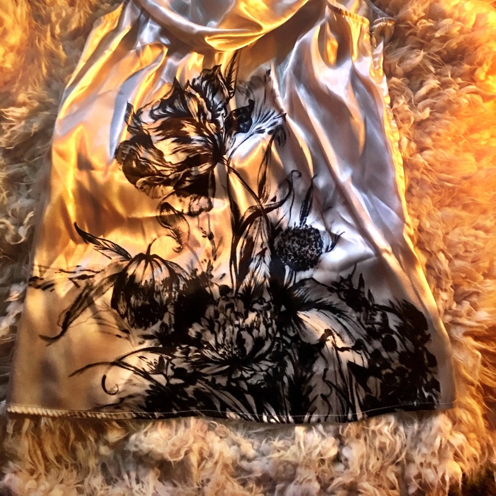 Gorgeous white cowl neck sleeves blouse