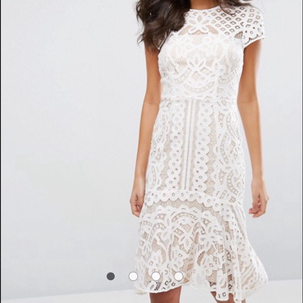 New ASOS lace peplum high low dress. Size 18 EU.