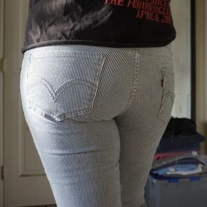 Levi's 524 too superlow