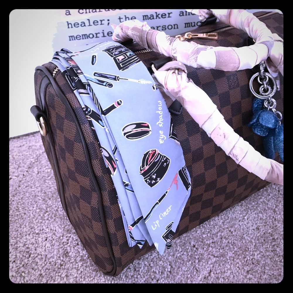 New 1 pair of nicole miller Twilly Scarf wrap