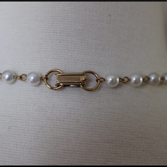 Vintage 1960s Faux Pearl Pendant Necklace - Picture 5 of 5