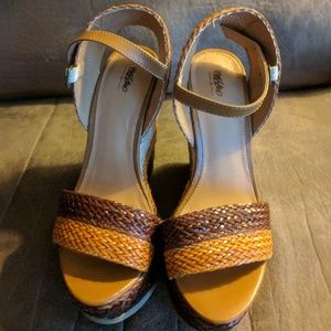 Wedge shoes .. size 7