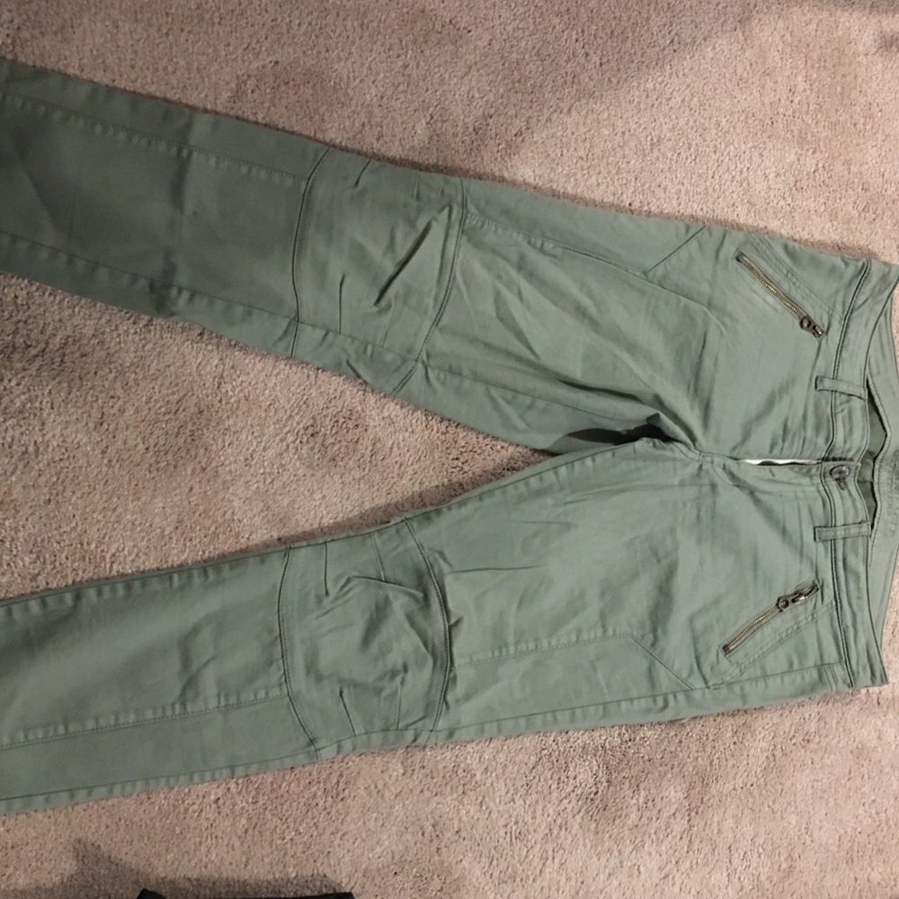 American Eagle army green jeggings size 14