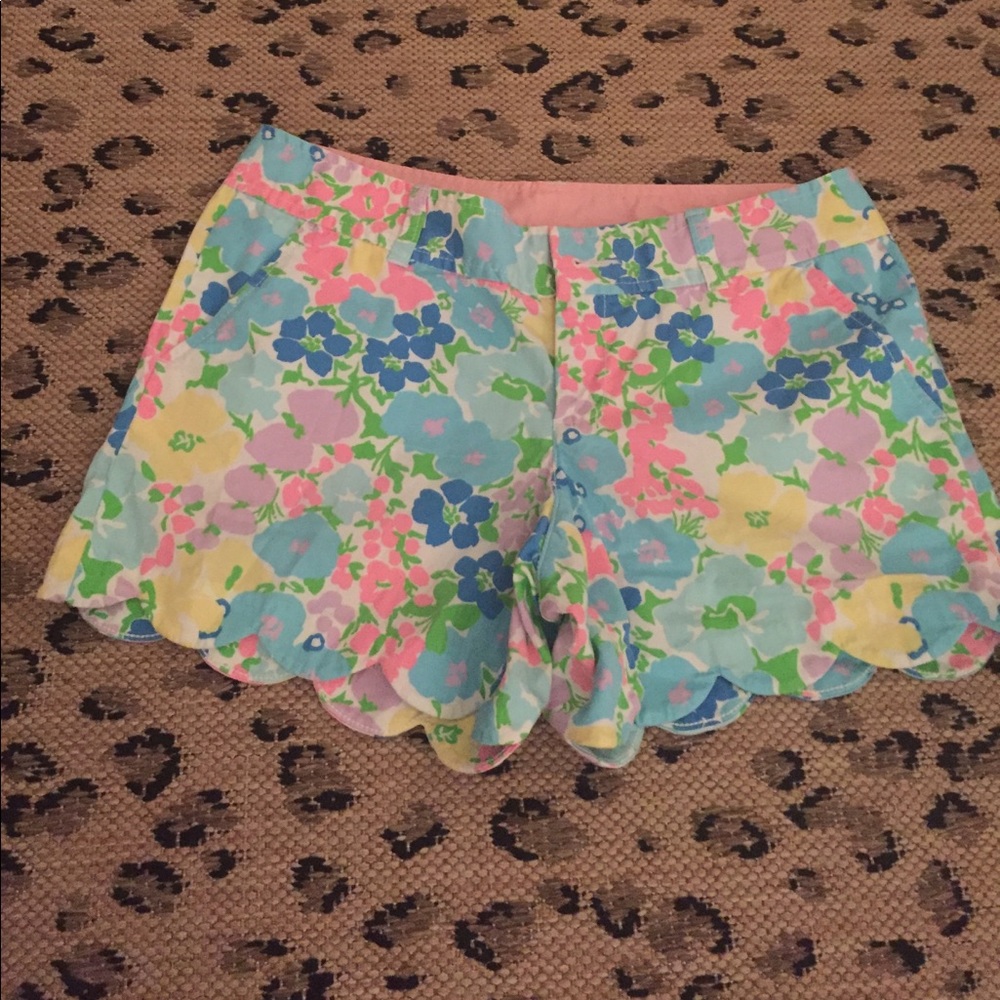 Lilly Pulitzer Scalloped Shorts