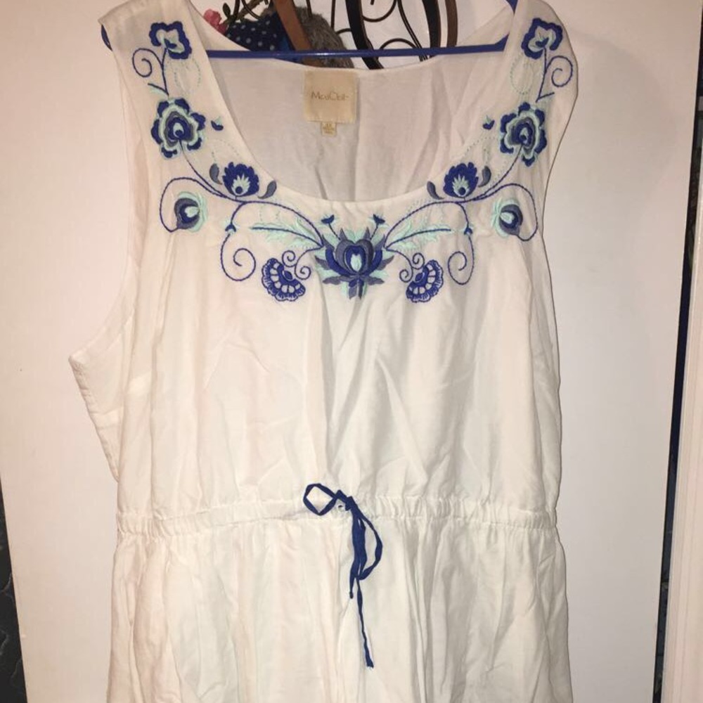 White Tank Dress w beautiful stitching!